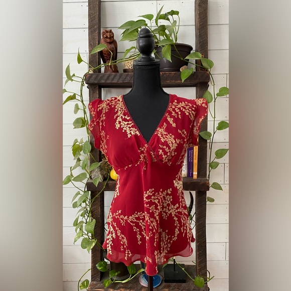 Helium: Red V Neck Top with Lace Trim - Picture 6 of 17